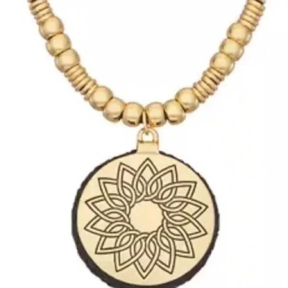 ❄️ Napier | Silver Tone 16 Inch Rope Circle Pendant Necklace